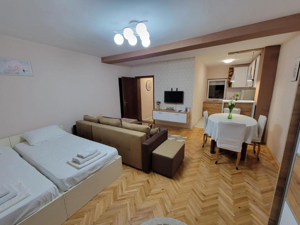 Stavrov Apartment Negotin Dış mekan fotoğraf