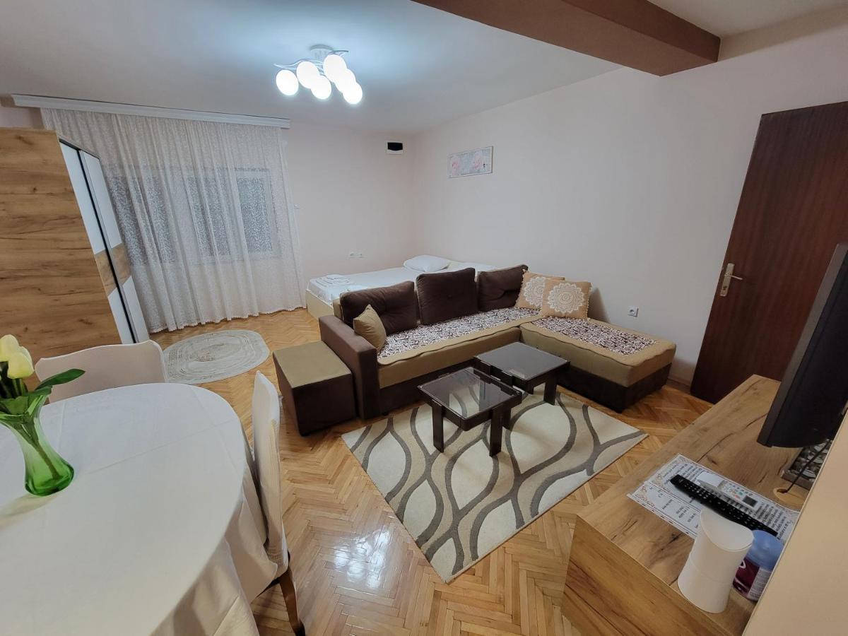Stavrov Apartment Negotin Dış mekan fotoğraf